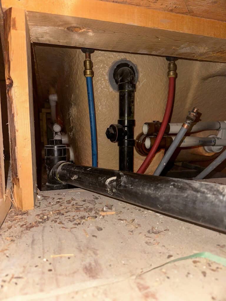 Castledowns Poly B Replacement | Edmonton – Case Study #417 3