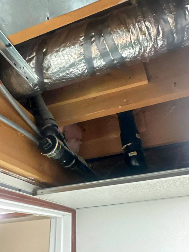 Crossfield Poly B Replacement | Calgary – Case Study #617 22 Crossfield Poly B Replacement | Calgary – Case Study #617 21