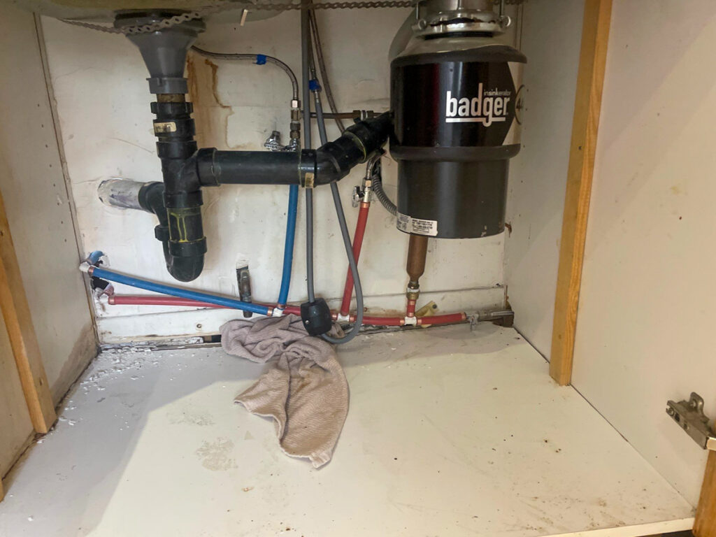 Ladner Bathroom Reno Poly B Replacement | Delta – Case Study #394 46 delta renovation poly b replacement 47