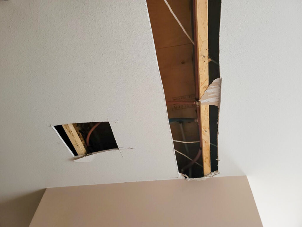 Ladner Bathroom Reno Poly B Replacement | Delta – Case Study #394 51 delta renovation poly b replacement 52