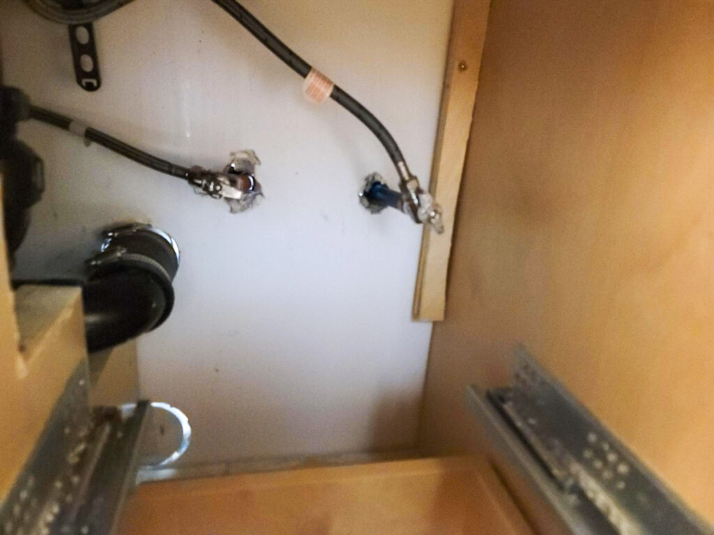 Delta Complex Poly B Replacement | Ladner – Case Study #385 151