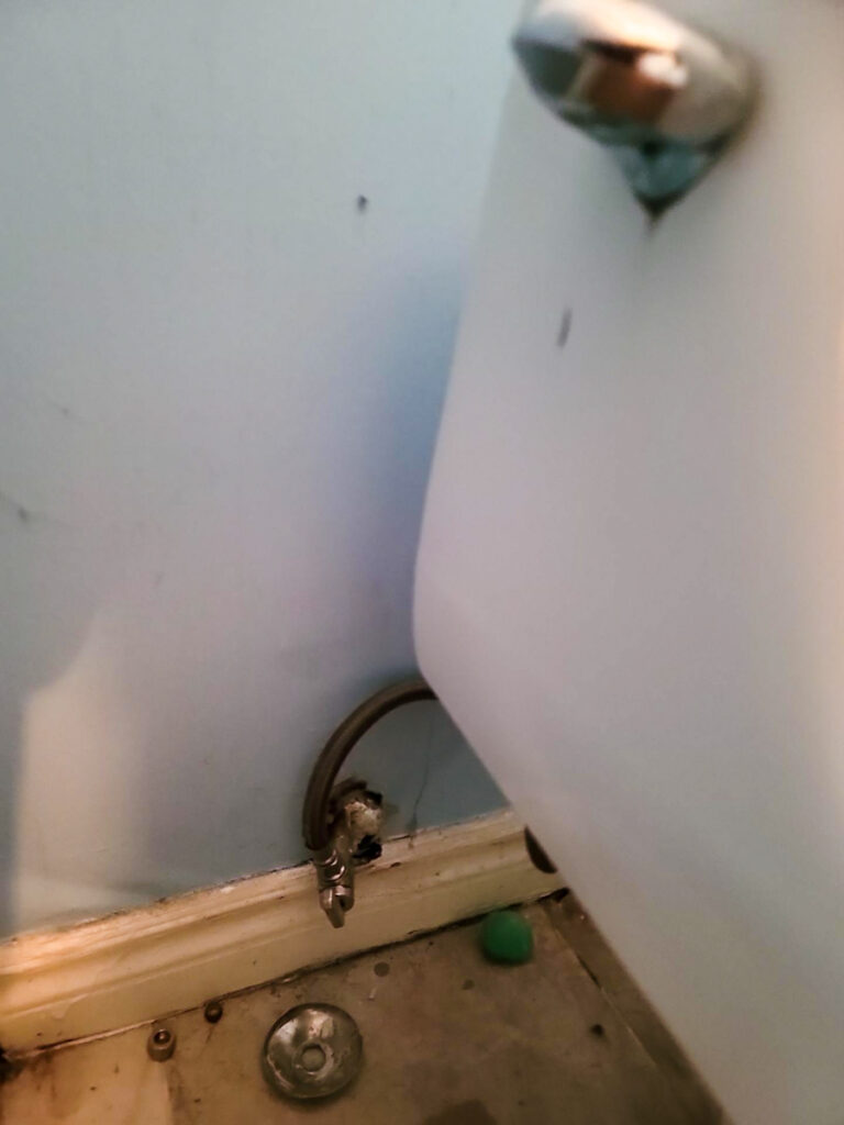 Delta Complex Poly B Replacement | Ladner – Case Study #385 199