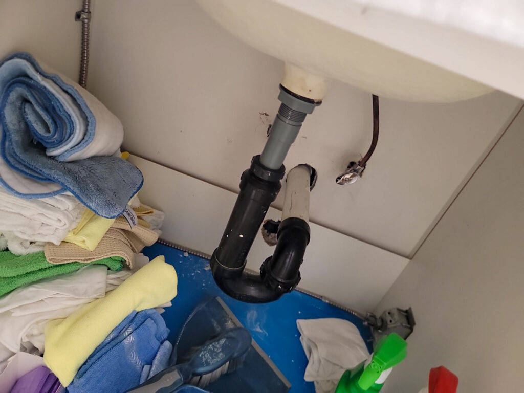 Ladner Strata Poly B Replacement | Delta – Case Study #391 228 Ladner Strata Poly B Replacement | Delta – Case Study #391 227