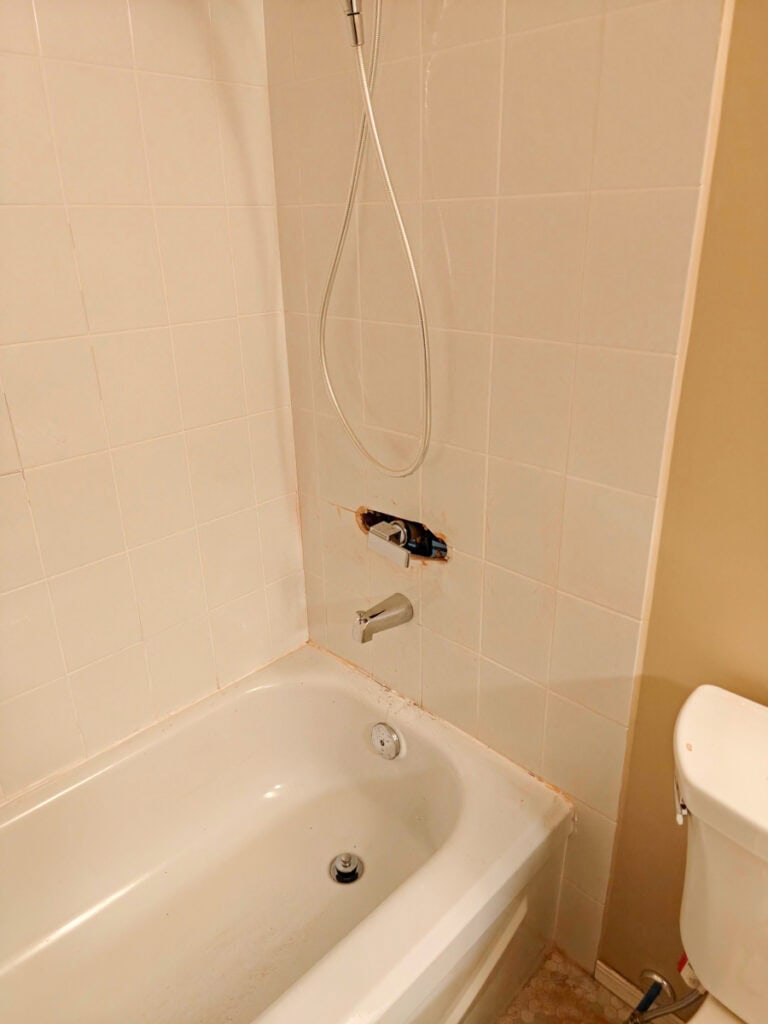 Falconer Heights Poly B Replacement | Edmonton – Case Study #518 152 Falconer Heights Poly B Replacement | Edmonton – Case Study #518 151