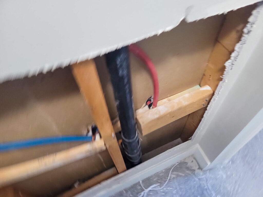 Ladner Townhouse Poly B Replacement | Delta – Case Study #390 191