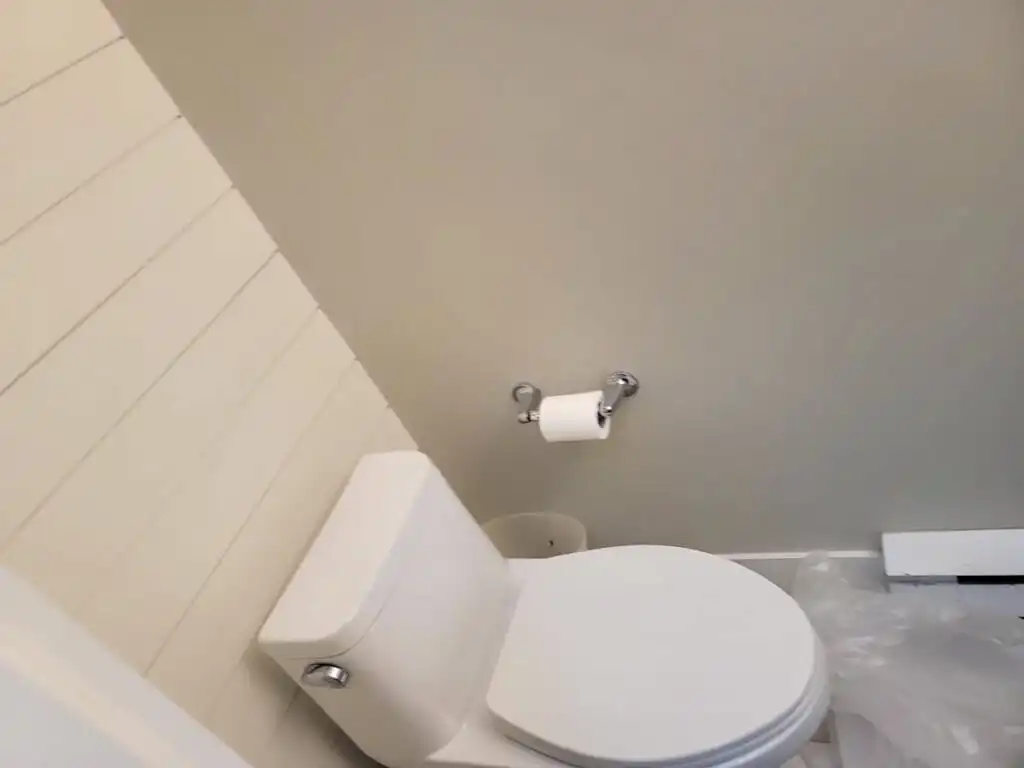 Ladner Townhouse Poly B Replacement | Delta – Case Study #390 239