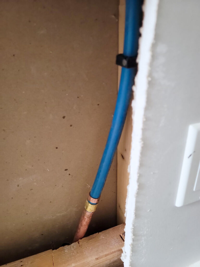 Ladner Townhouse Poly B Replacement | Delta – Case Study #390 267