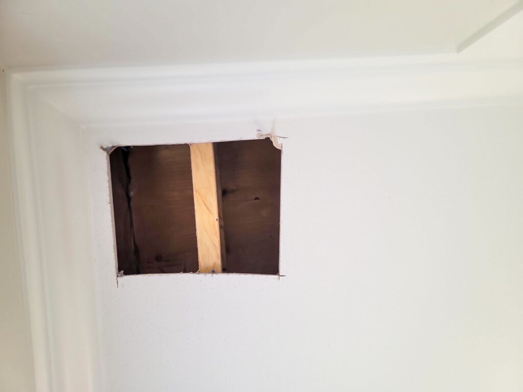 Ladner Townhouse Poly B Replacement | Delta – Case Study #390 303