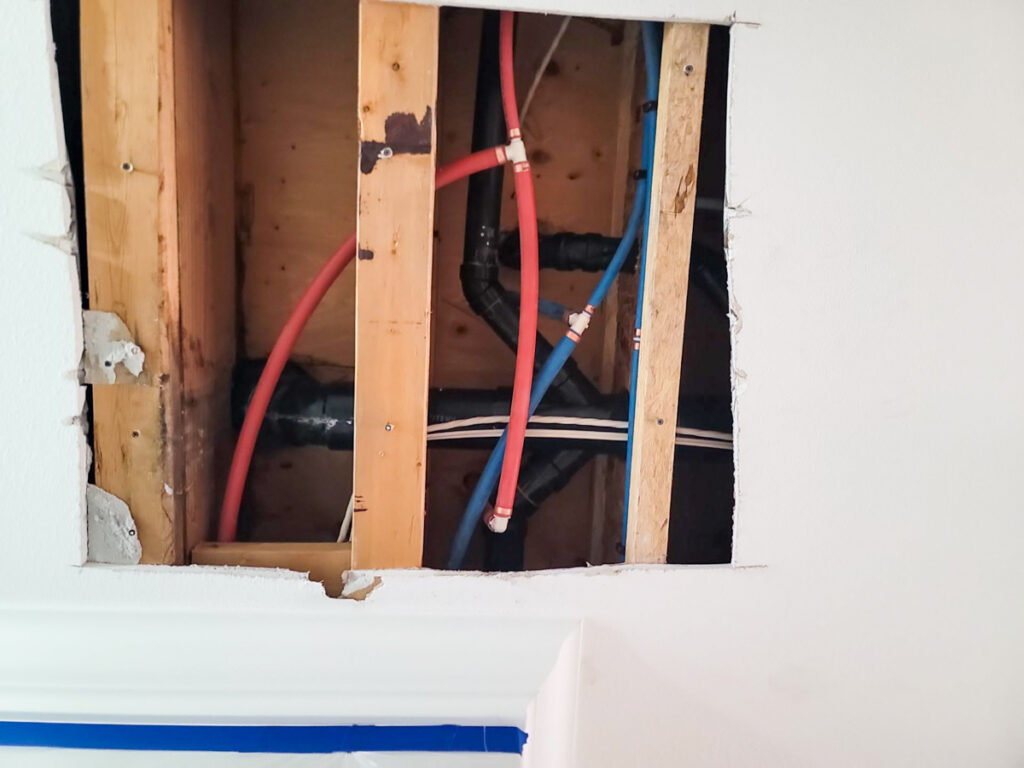 Ladner Townhouse Poly B Replacement | Delta – Case Study #390 311