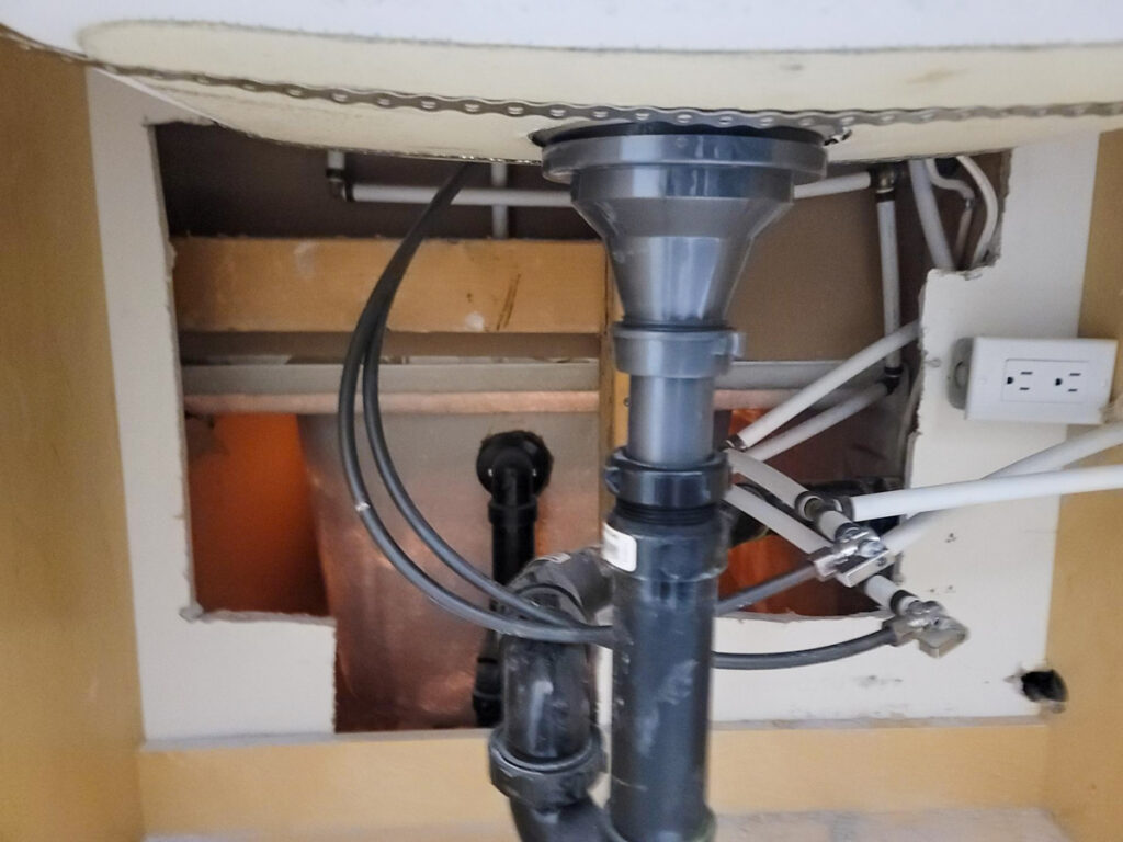 Ladner Townhouse Poly B Replacement | Delta – Case Study #390 329