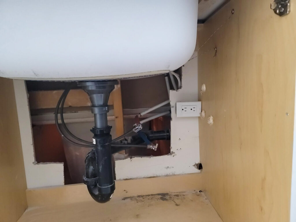 Ladner Townhouse Poly B Replacement | Delta – Case Study #390 355