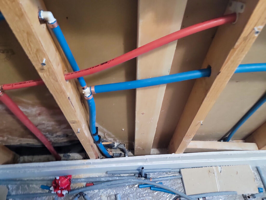 Ladner Townhouse Poly B Replacement | Delta – Case Study #390 185