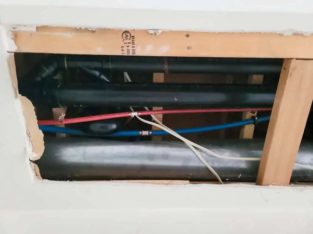 Ladner Townhouse Poly B Replacement | Delta – Case Study #397 33