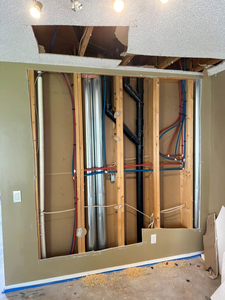 Mill Woods Poly B Replacement | Edmonton – Case Study #518 2 Mill Woods Poly B Replacement | Edmonton – Case Study #518 1